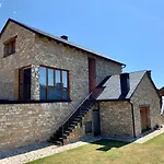 Prázdninový dům Casa Mya. A Modern Duplex In The Spanish Pyrenees