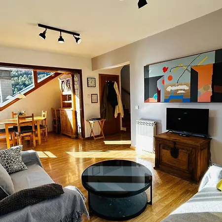 Casa Mya. A Modern Duplex In The Spanish Pyrenees *
