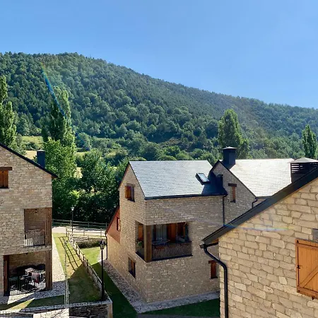 Casa Mya. A Modern Duplex In The Spanish Pyrenees Aso de Sobremonte