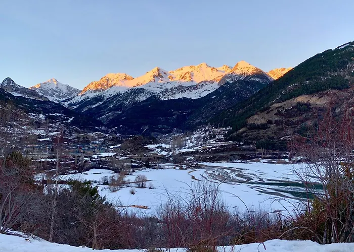 Casa de Férias Casa Mya. A Modern Duplex In The Spanish Pyrenees Aso de Sobremonte