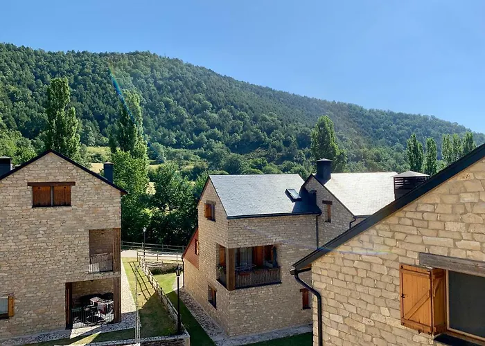 Casa Mya. A Modern Duplex In The Spanish Pyrenees Aso de Sobremonte