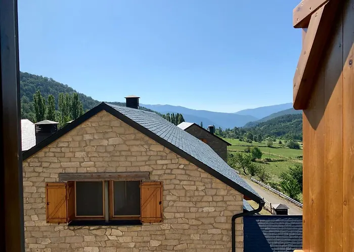 Casa de Férias Casa Mya. A Modern Duplex In The Spanish Pyrenees Aso de Sobremonte