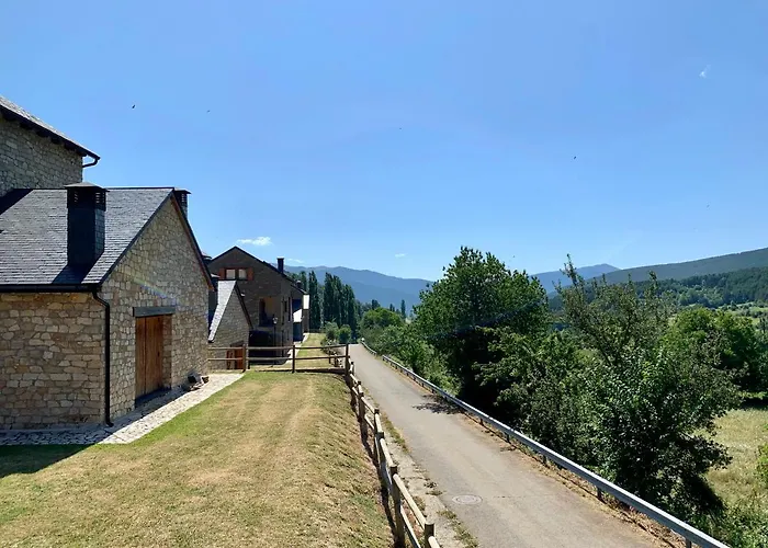 Casa de Férias Casa Mya. A Modern Duplex In The Spanish Pyrenees Aso de Sobremonte